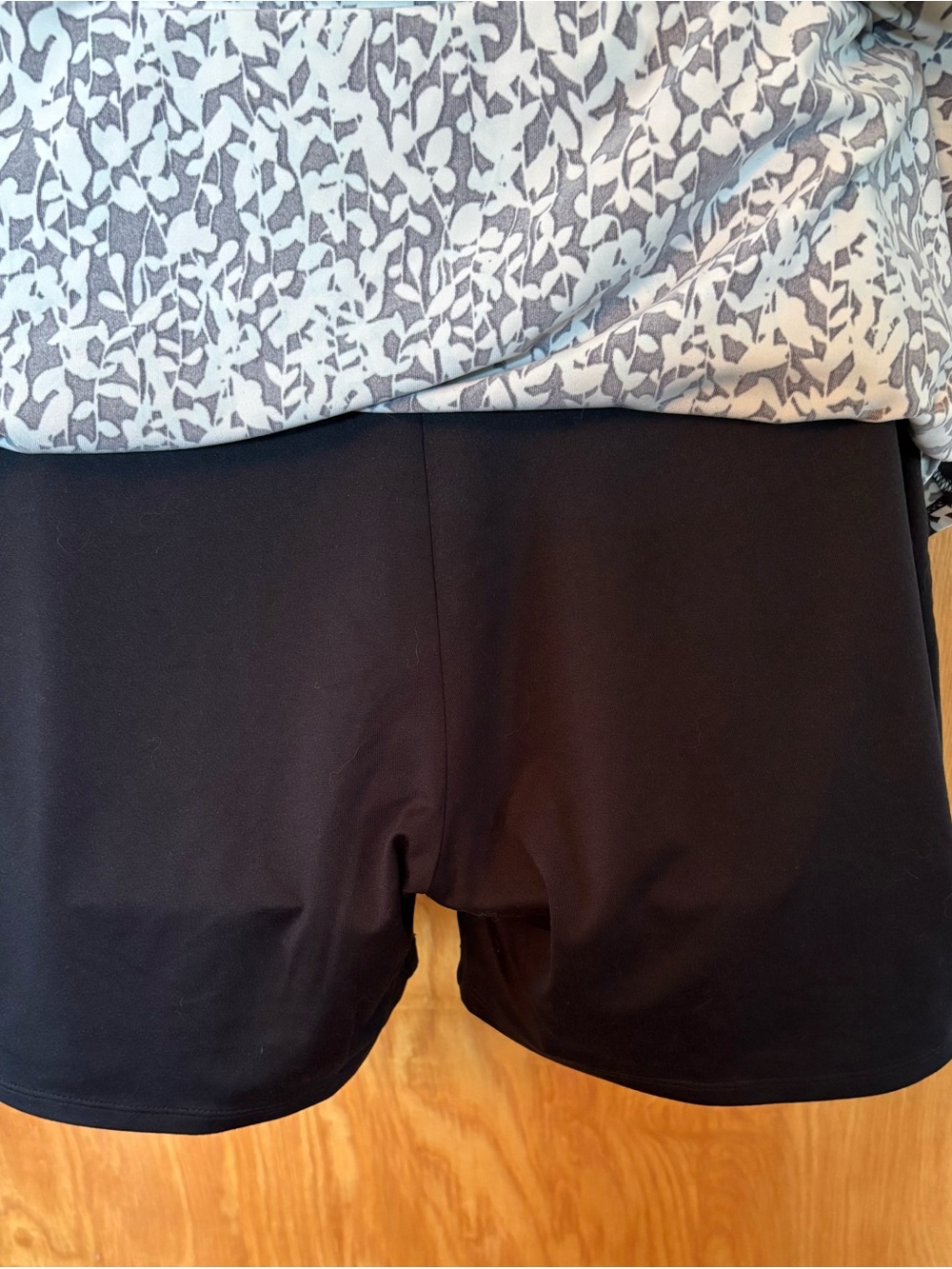 Tranquility by Colorado Clothing Black & Light Blue Leaf-Print A-Line Skort - Picture 4 of 6